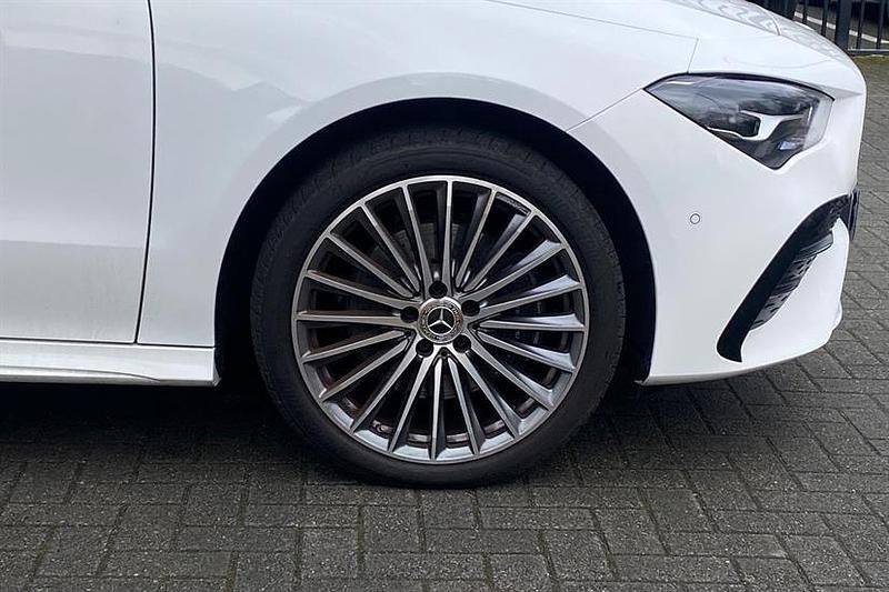 Used Mercedes CLA250e AMG Line Premium 218 HP (160 kW) 2024 Polar white Sedan