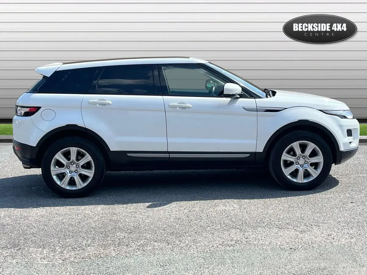 Used Land Rover Range Rover evoque Pure 190 HP (139 kW) 2013 White SUV
