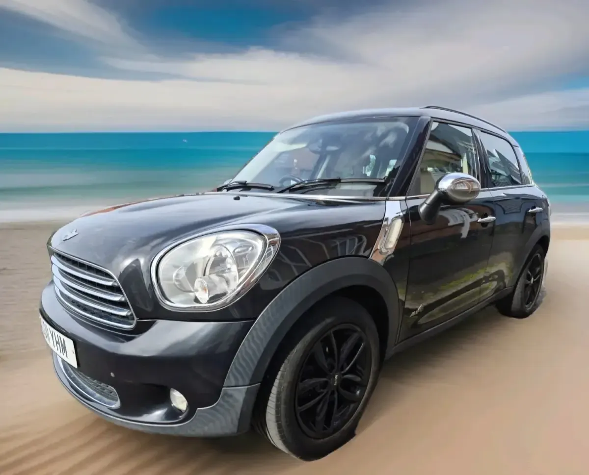 Used Mini Cooper D 2011 Black Hatchback