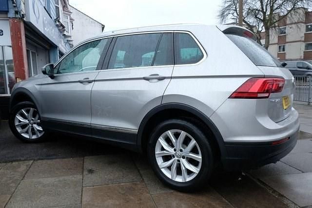 Used VW Tiguan SE 148 HP (108 kW) 2016 Silver SUV