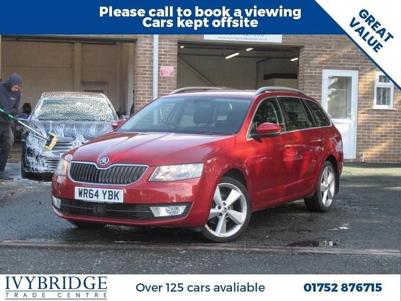 Red Used 2014 Skoda Octavia Elegance Estate | £8,795 (Fair price) - Image 1/2