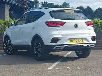 Used MG ZS Exclusive 106 HP (77 kW) 2023 White SUV