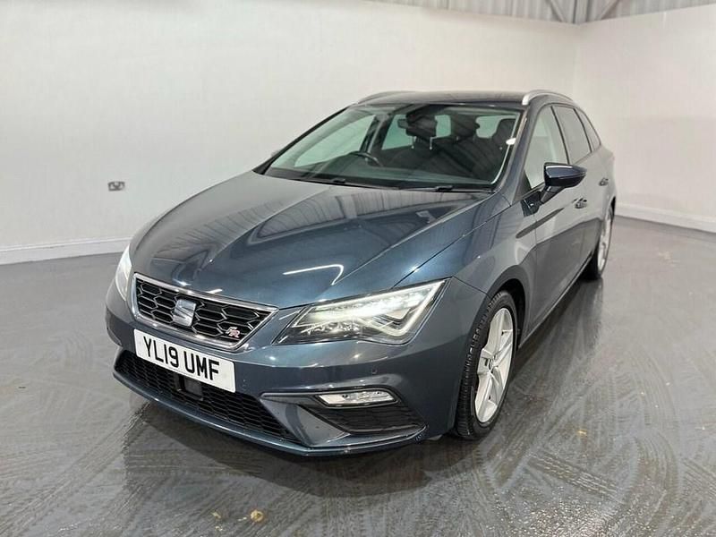 Used Seat Leon FR 130 HP (95 kW) 2019 Grey Estate