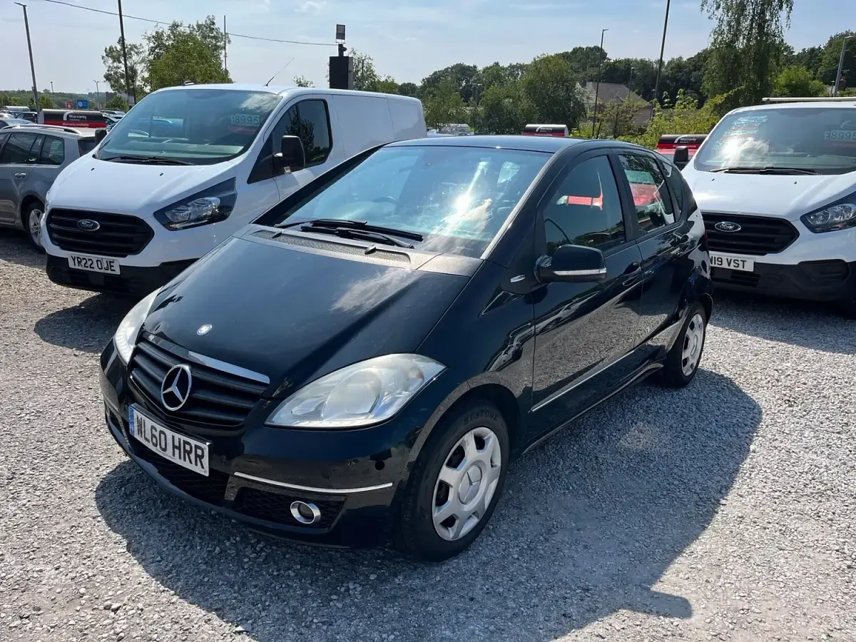 Used Mercedes A160 Avantgarde 95 HP (69 kW) 2011 Black Hatchback