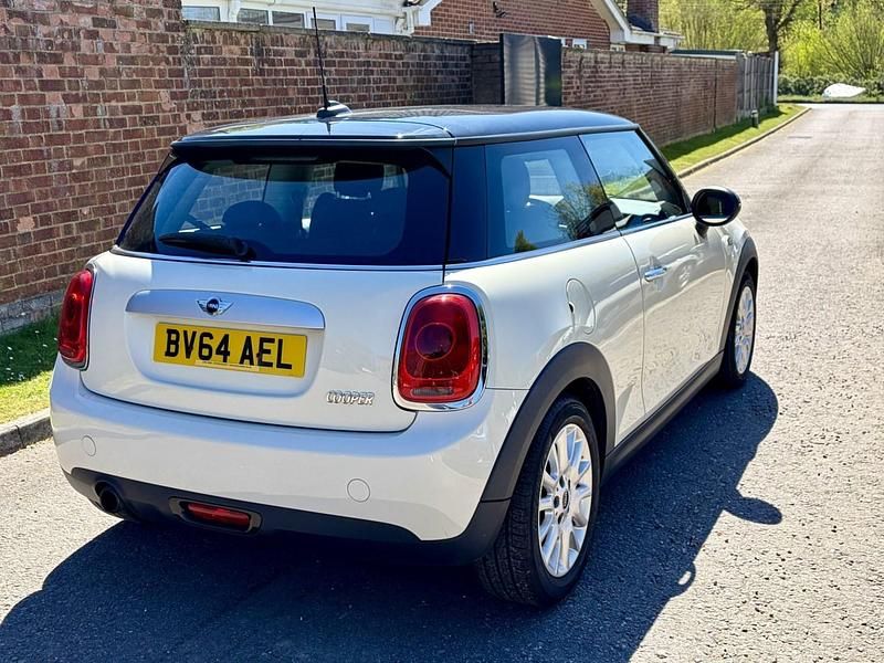 Używany Mini Cooper Hatch 2014 Biały Hatchback