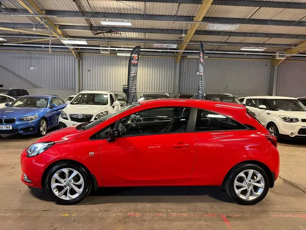 Used Vauxhall Corsa 75 HP (55 kW) 2016 Red Hatchback