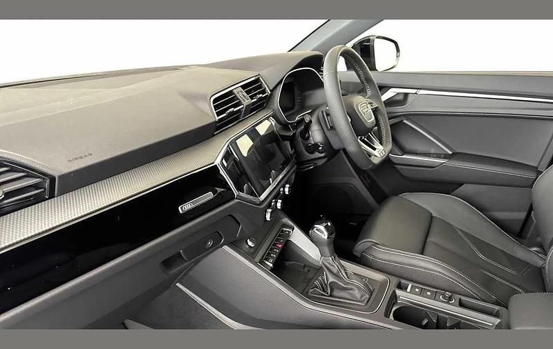 Used Audi Q3 Black Edition 148 HP (108 kW) 2025 Grey SUV