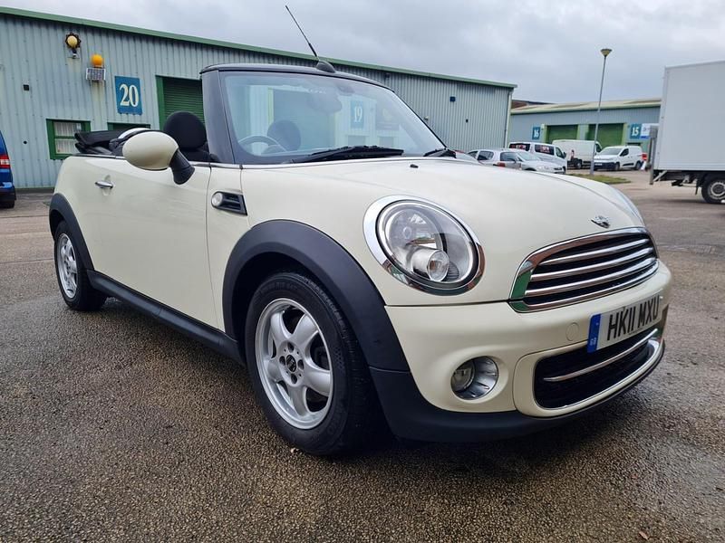 White Used 2011 Mini Cooper D Cabriolet Cabriolet | £3,999 (A bit pricey) - Image 1/4