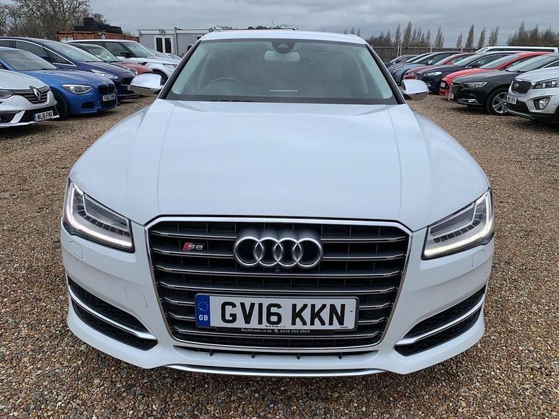 Used Audi S8 Performance 520 HP (382 kW) 2016 White Sedan