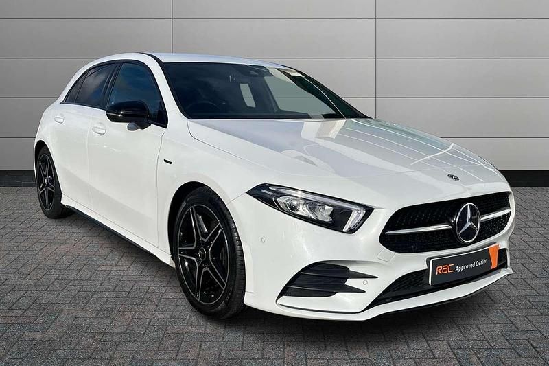 White Used 2022 Mercedes A180 Executive Hatchback | £21,190 (Fair price) - Image 1/4