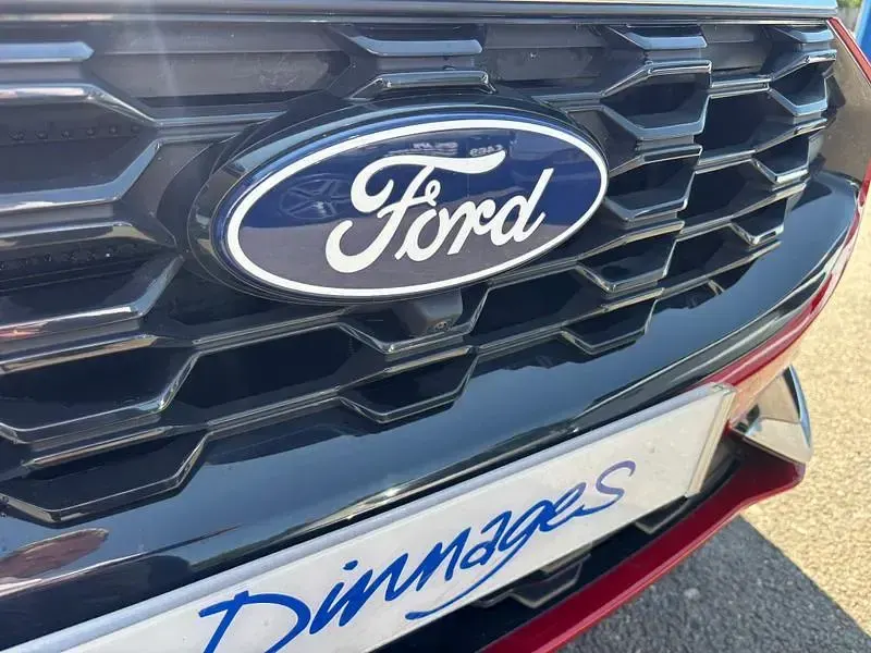 Used Ford Kuga ST-Line 183 HP (134 kW) 2025 Red SUV
