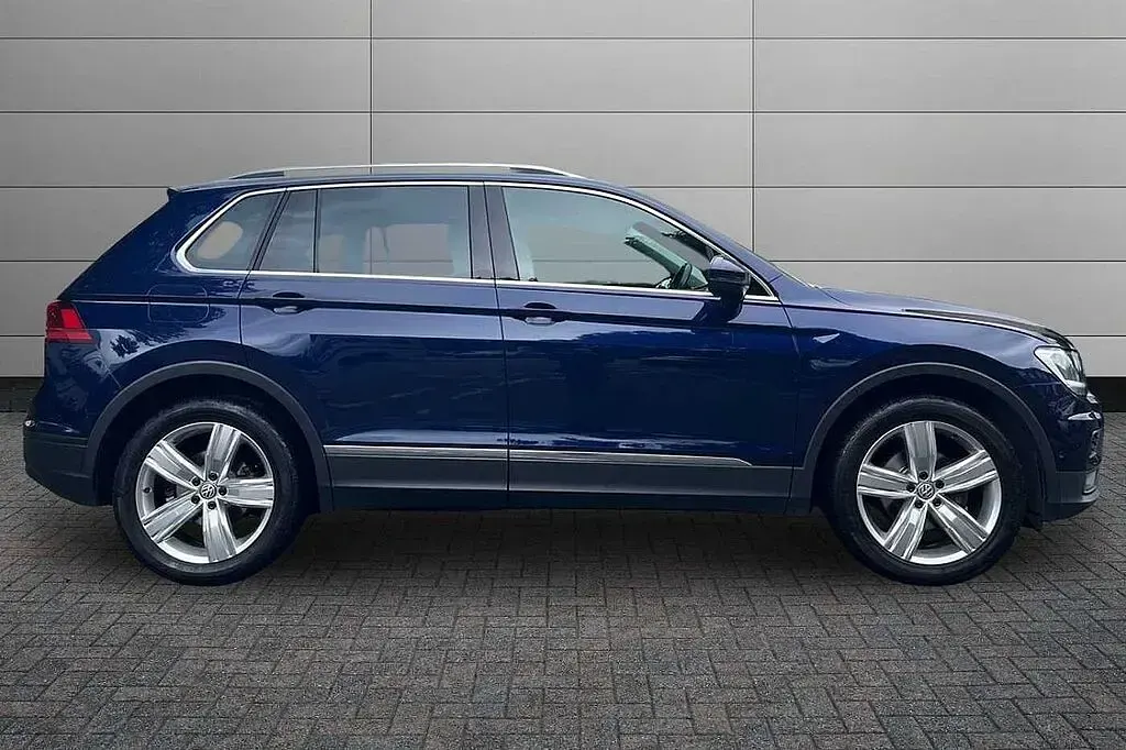 Used VW Tiguan Match 150 HP (110 kW) 2020 Atlantic blue SUV