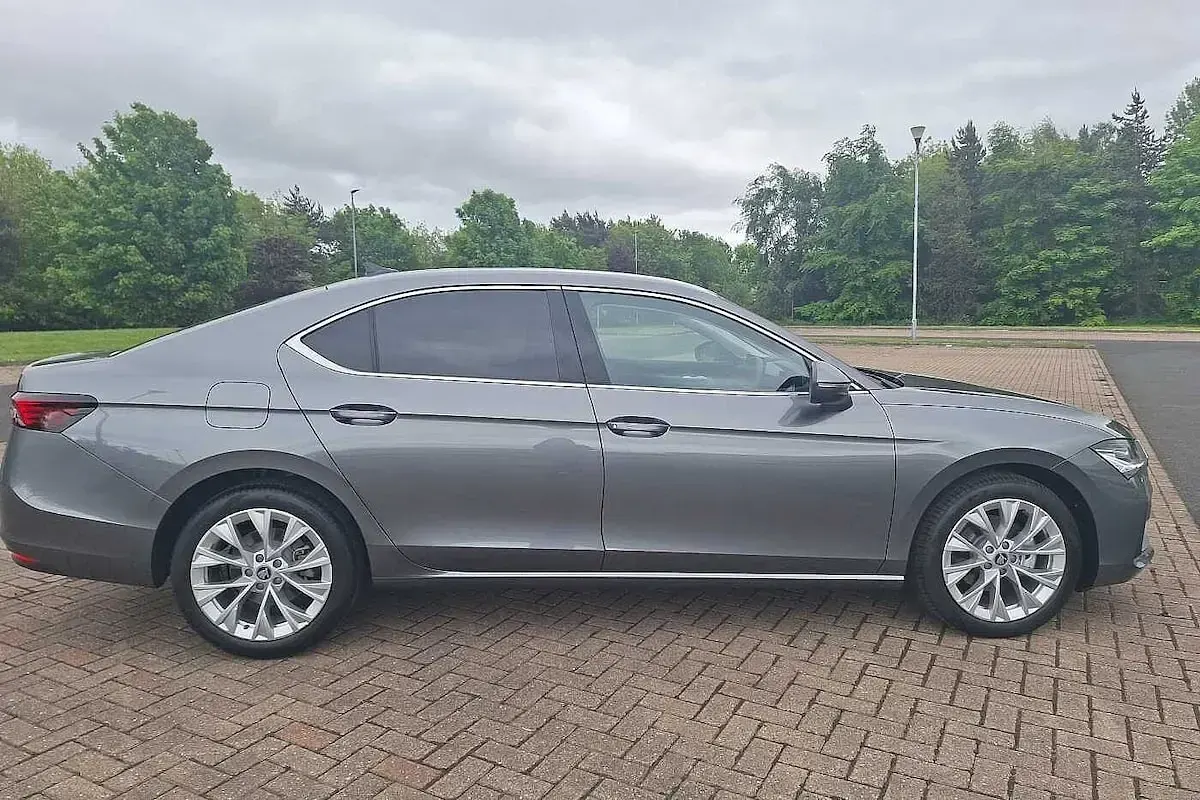New Skoda Superb SE L 110 HP (80 kW) 2026 Graphite grey metallic Hatchback