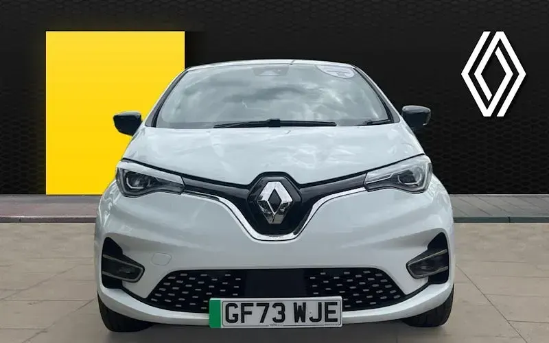 Used Renault Zoe Iconic 100 kW (136 HP) 2024 Hatchback