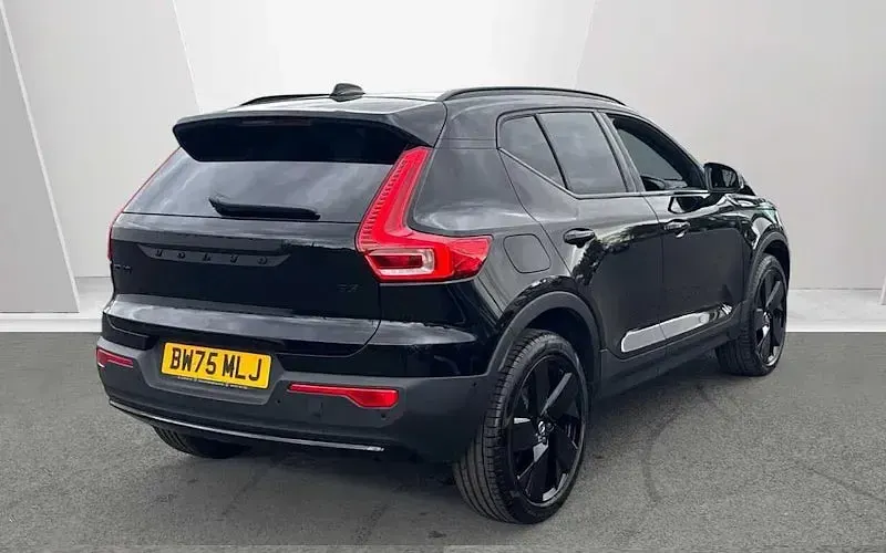 Used Volvo XC40 Plus 163 HP (119 kW) 2026 Black SUV
