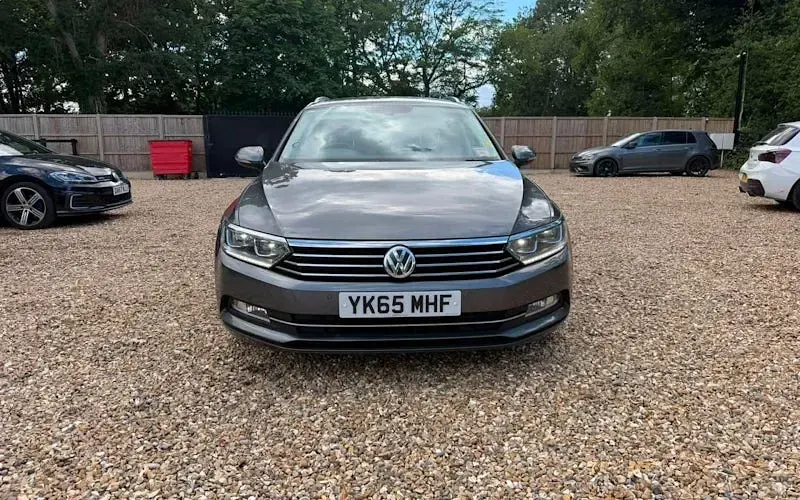 Used VW Passat SE 120 HP (88 kW) 2015 Grey Estate