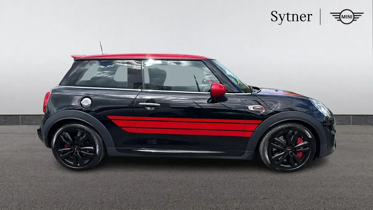 Begagnad Mini John Cooper Works Hatch 228 HK (167 kW) 2016 Svart Halvkombi