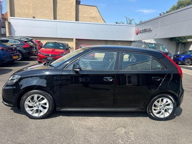 Phantom black Used 2016 MG MG3 Hatchback | £4,995 (A bit pricey) - Image 1/4