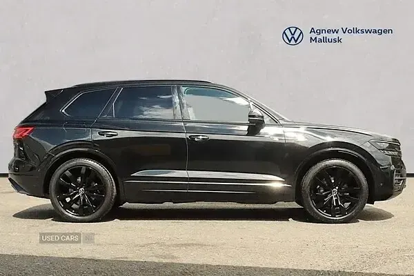 Used VW Touareg Black Edition 286 HP (210 kW) 2023 Black SUV