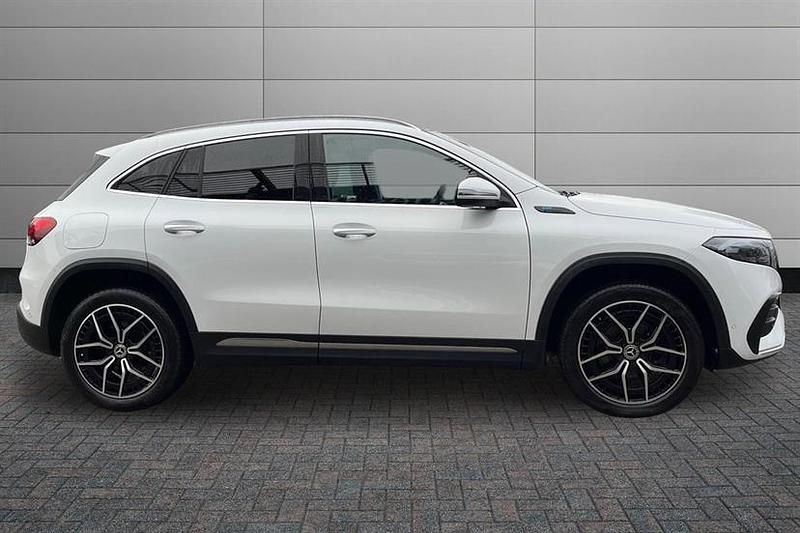 Used Mercedes EQA250 AMG Line Premium 139 kW (190 HP) 2021 Digital white SUV