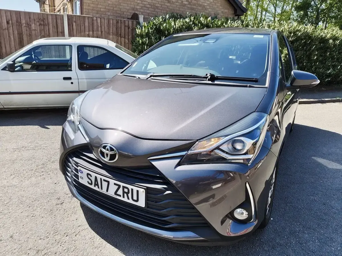 Used Toyota Yaris 111 HP (81 kW) 2017 Grey Hatchback