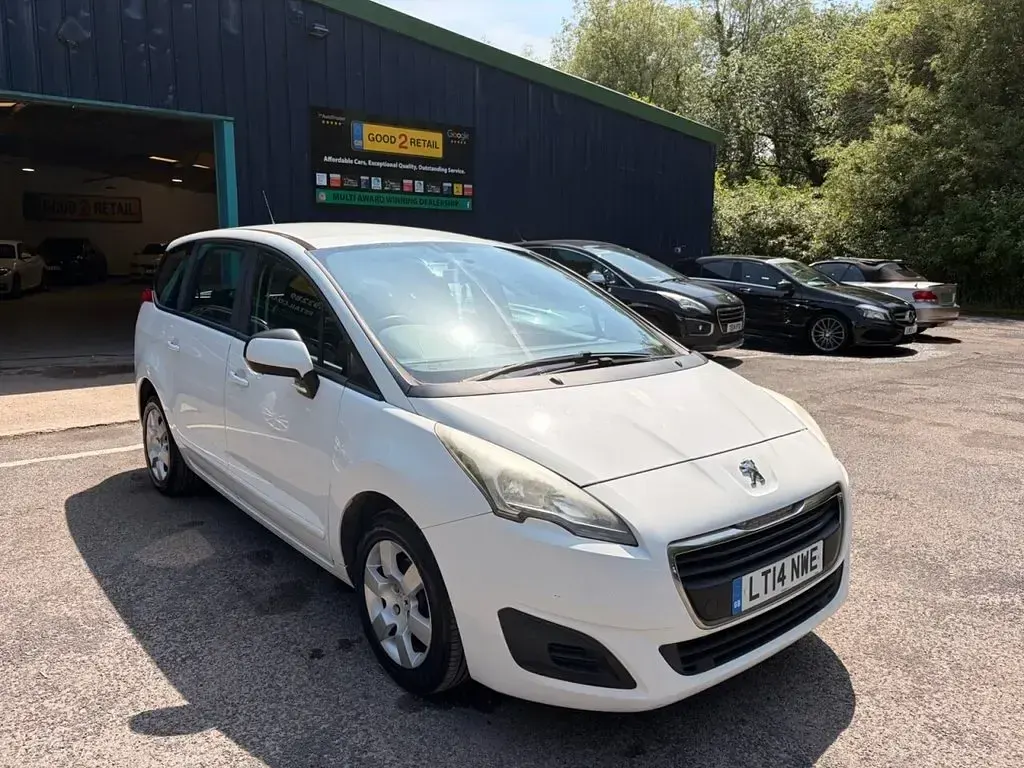 Used Peugeot 5008 Access 115 HP (84 kW) 2014 White MPV