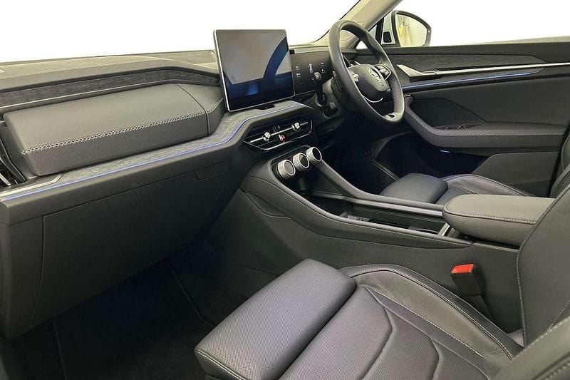 Image 2/4