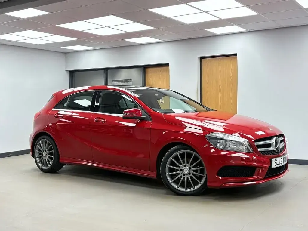 Used Mercedes A200 AMG 2013 Red Hatchback