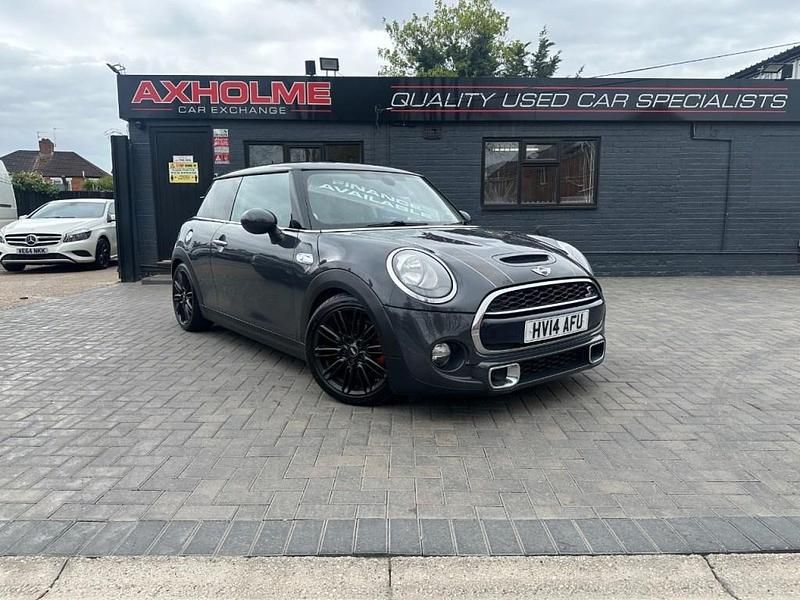 Begagnad Mini Cooper S Hatch 2014 Grå Halvkombi