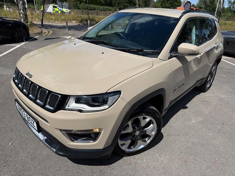 Used Jeep Compass Limited 140 HP (102 kW) 2018 Beige SUV