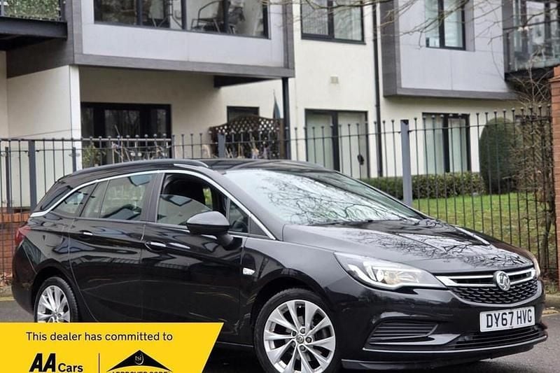 Used Vauxhall Astra Design Edition 2017 Black Estate