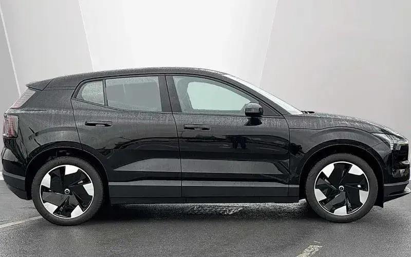 Usado Volvo EX30 Performance 314 kW (428 HP) 2025 SUV