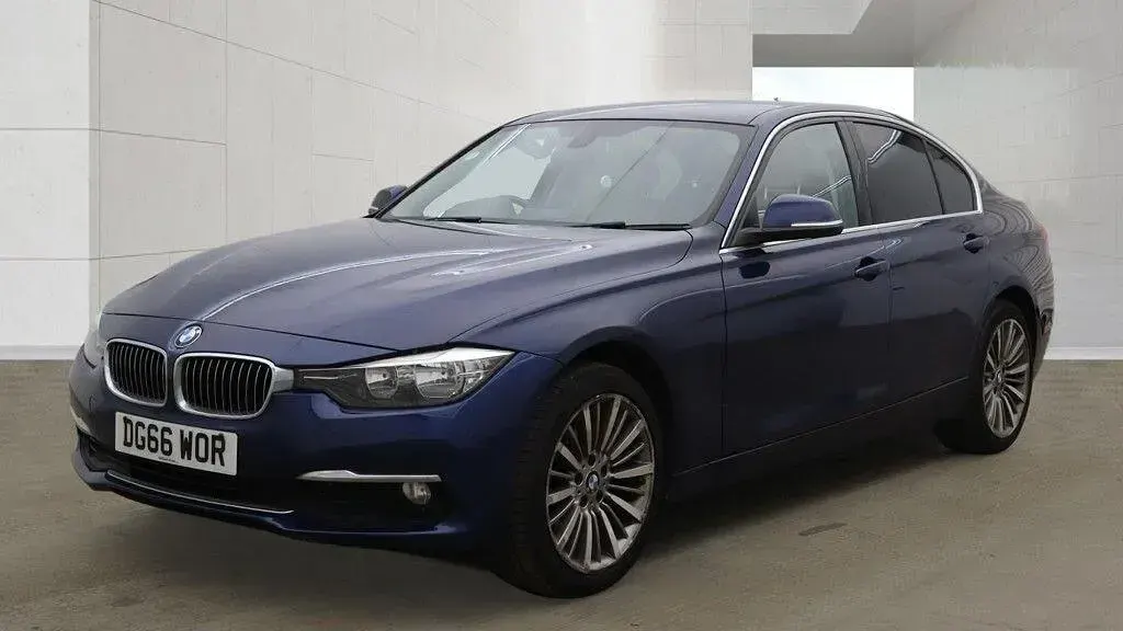 Used BMW 320 Luxury Line 187 HP (137 kW) 2016 Blue Sedan