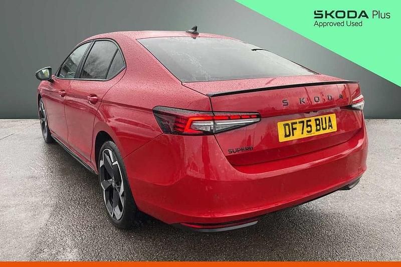 Used Skoda Superb SportLine 147 HP (108 kW) 2025 Carmine red metallic Hatchback