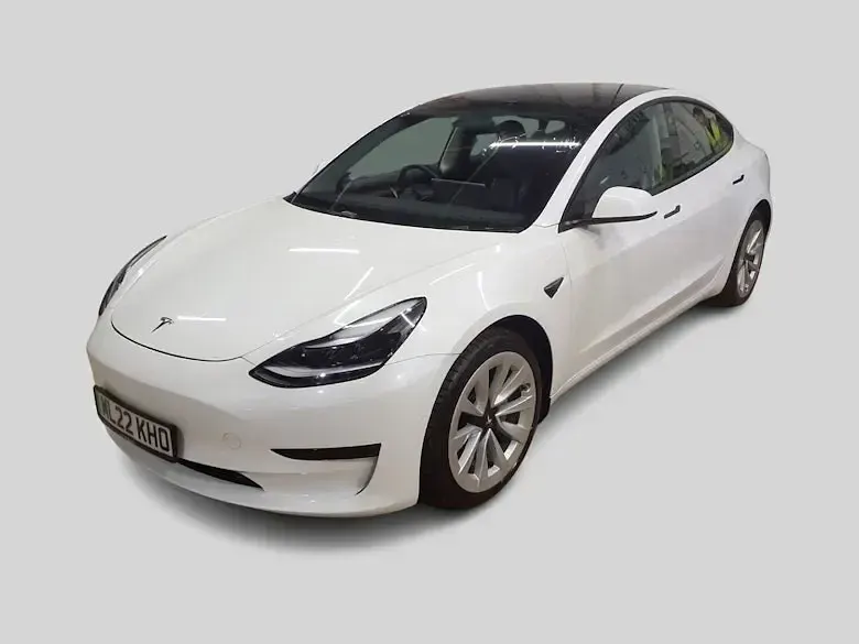Używany Tesla Model 3 Standard Range 52 kW (72 KM) 2022 Biały Sedan/Limuzyna