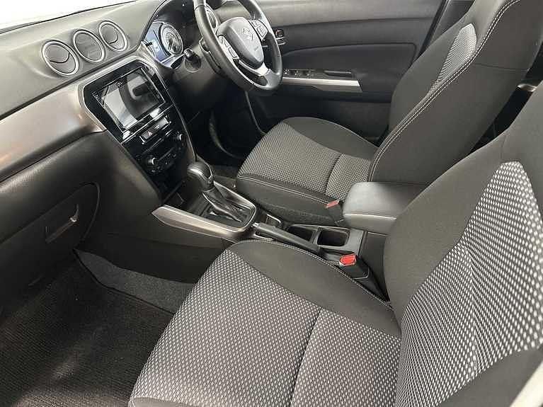 Used Suzuki Vitara SZ-T 115 HP (84 kW) 2023 Galactic grey metallic SUV
