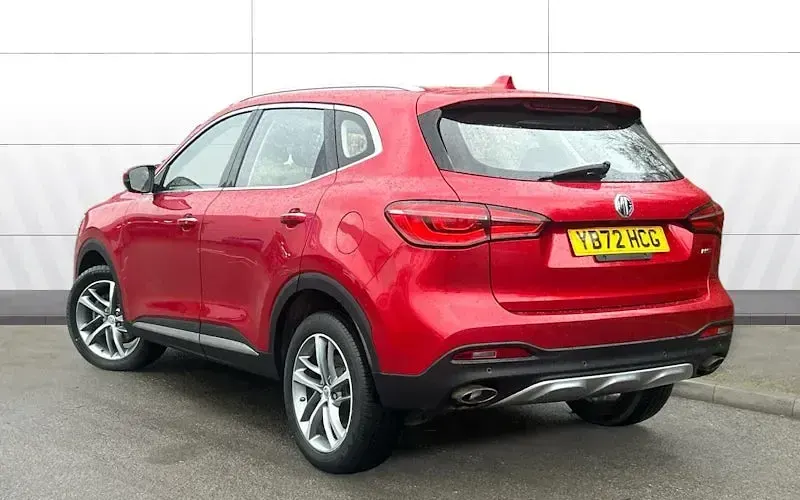 Used MG HS Excite 162 HP (119 kW) 2023 Red SUV