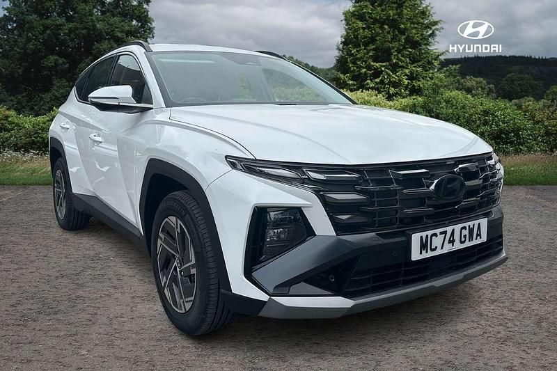 White Used 2025 Hyundai Tucson Advanced SUV | £24,549 (Good price) - Image 1/4