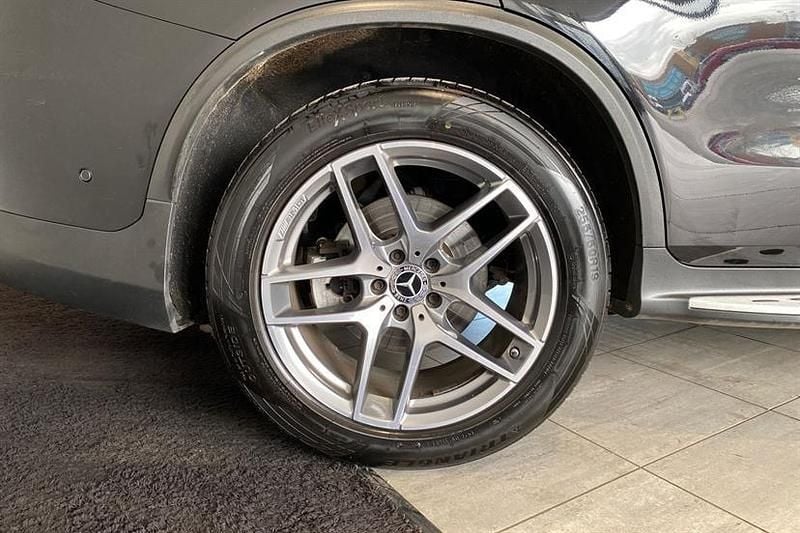 Used Mercedes GLC250 AMG line 204 HP (150 kW) 2019 Obsidian black Coupe