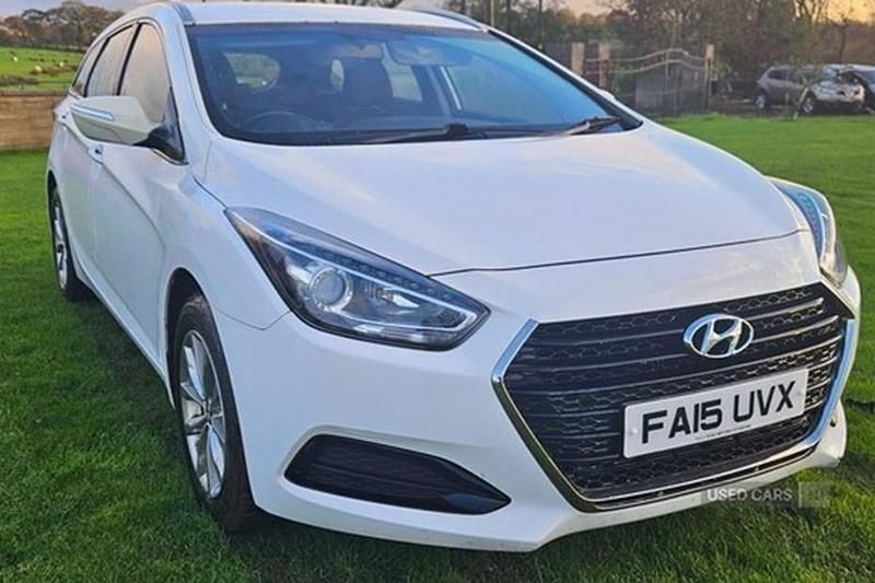White Used 2015 Hyundai i40 Estate | £3,795 (Expensive) - Image 1/1