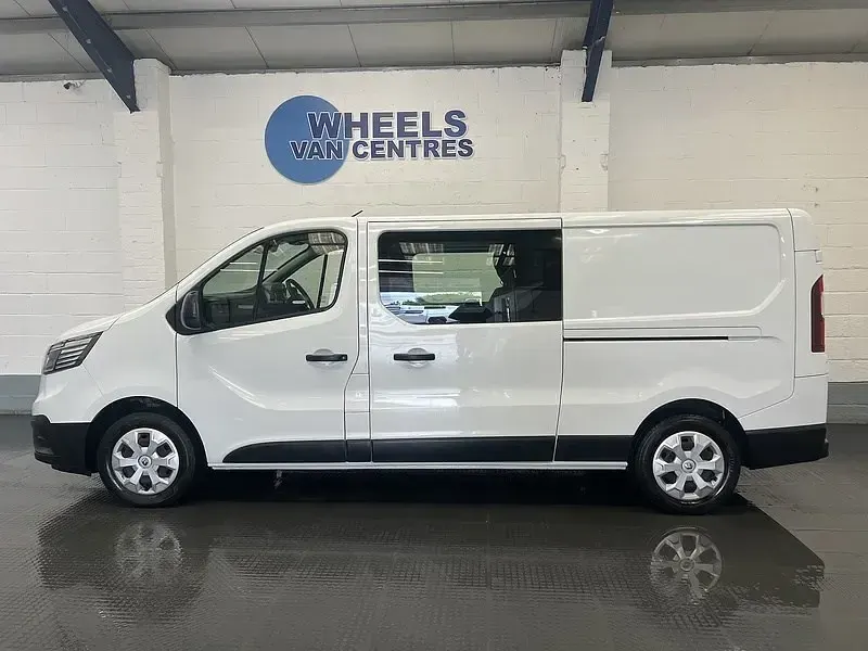 Usado Renault Trafic 2024 Branco Monovolume