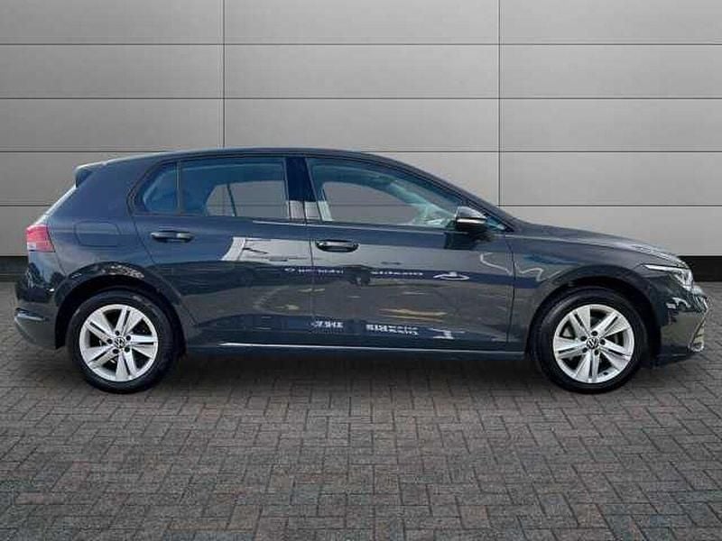 Used VW Golf VIII 130 HP (95 kW) 2023