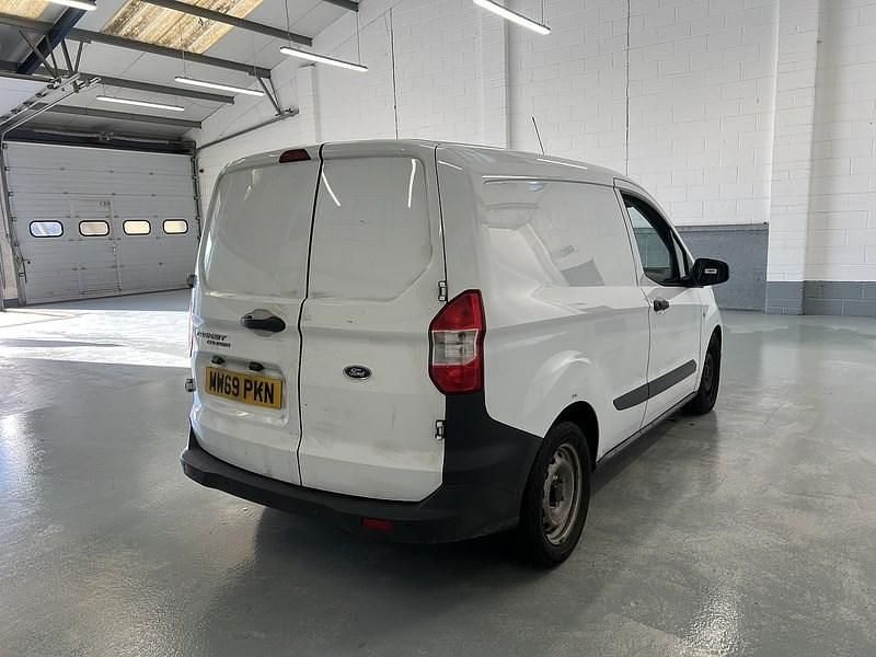 Used Ford Transit 100 HP (73 kW) 2020 White Van