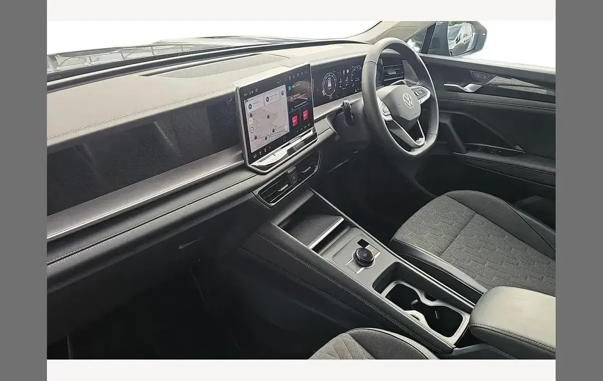 Usado VW Tayron Life 150 HP (110 kW) 2025 Cinzento SUV