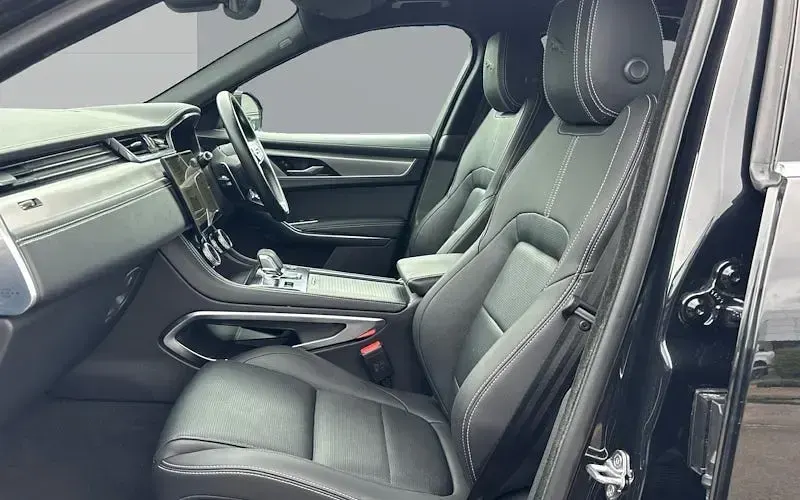 Used Jaguar F-Pace R-Dynamic 204 HP (150 kW) 2024 SUV