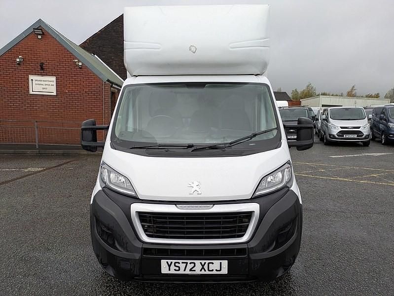 Used Peugeot Boxer S 140 HP (102 kW) 2022 White Van