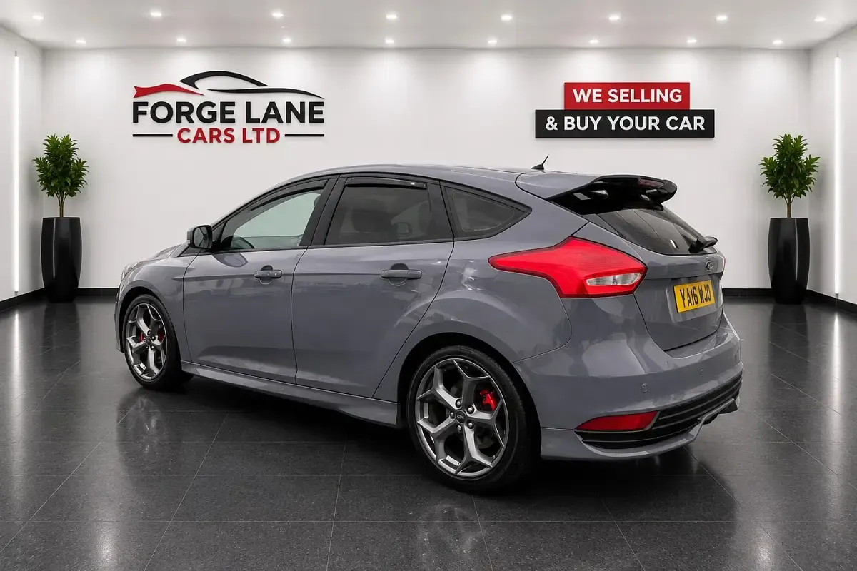 Used Ford Focus ST 246 HP (180 kW) 2016 Grey Hatchback