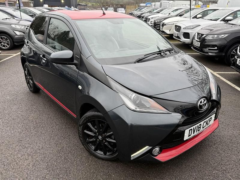 Used Toyota Aygo x-press 2018 Grey Hatchback