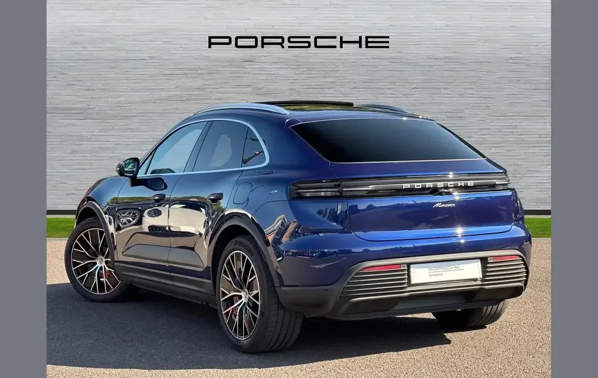 Used Porsche Macan 264 kW (360 HP) 2026 Blue SUV