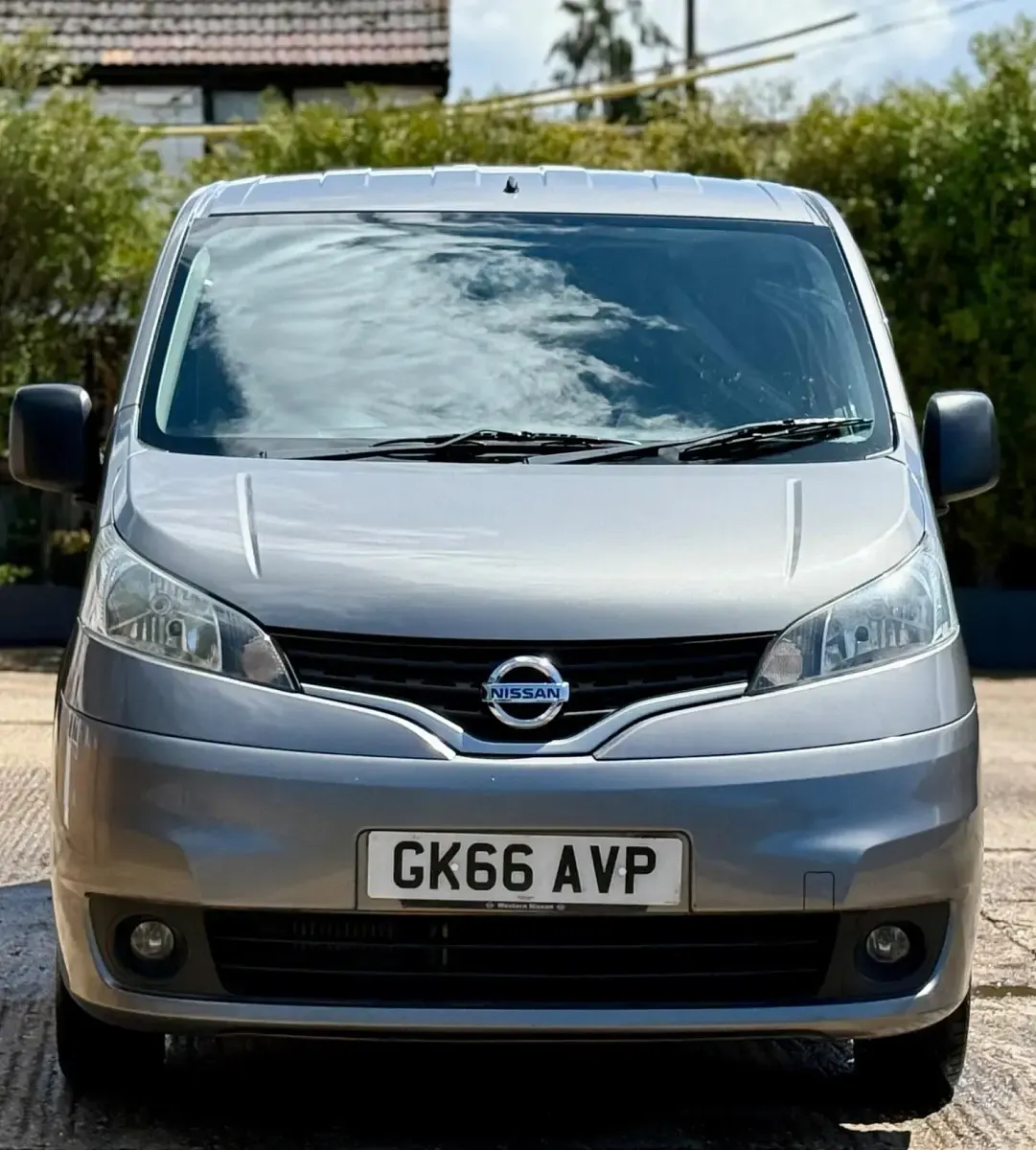 Used Nissan NV200 Acenta 90 HP (66 kW) 2016 Grey MPV